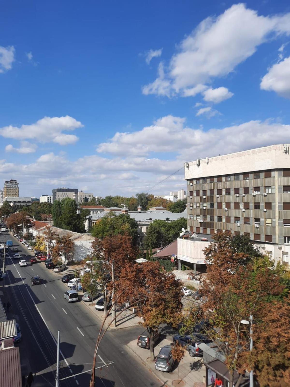 Glass Cube Hotel Chişinău Esterno foto